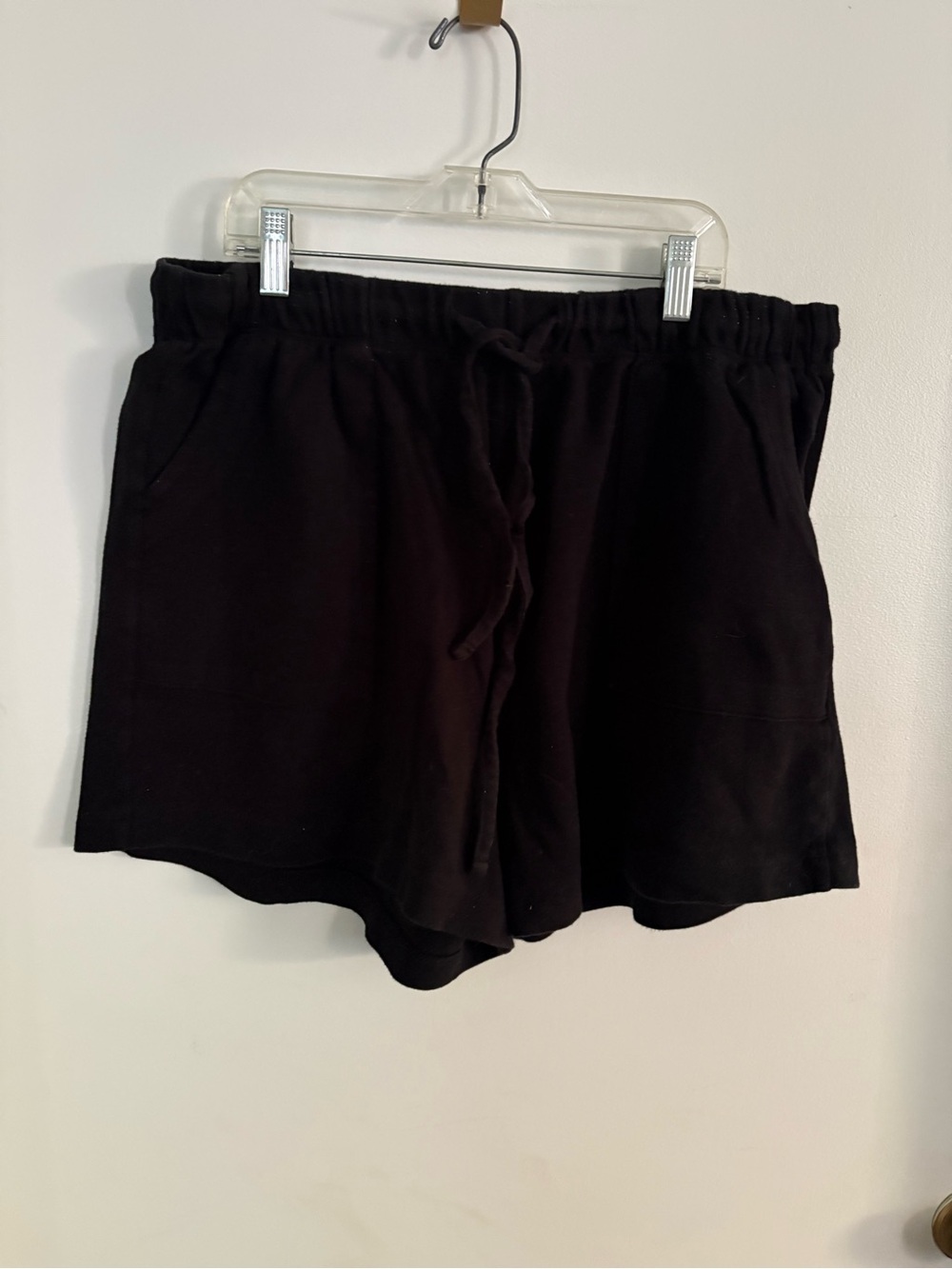Zenana Outfitters Black Elastic-Waist Athletic Shorts